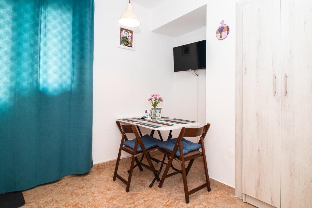 Studio Apartman Djakovic แฮร์เซ็ก-โนวี ภายนอก รูปภาพ